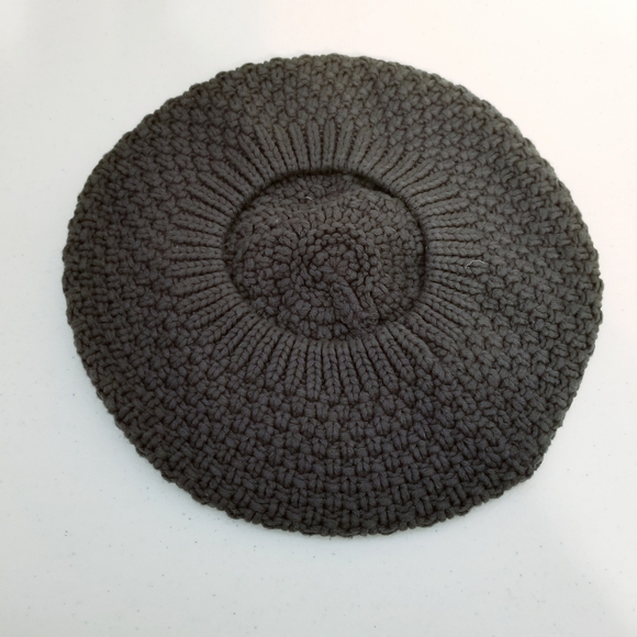 Universal Thread Brown Crochet Knit Beret Hat Cotton Blend - Picture 4 of 4